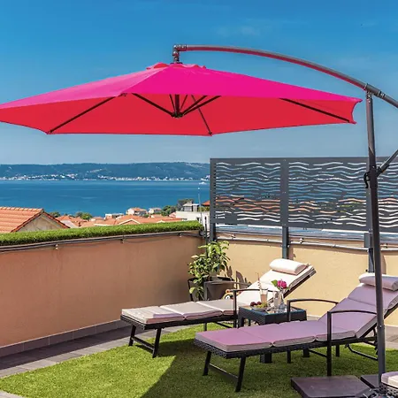 Sky, Luxury With Sea-view And Jacuzzi Apartmán Kaštela