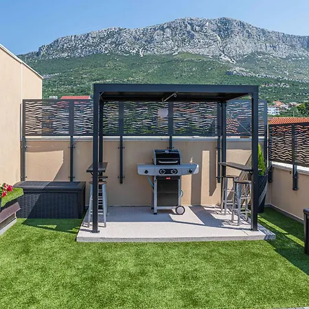 Apartmán Sky, Luxury With Sea-view And Jacuzzi *