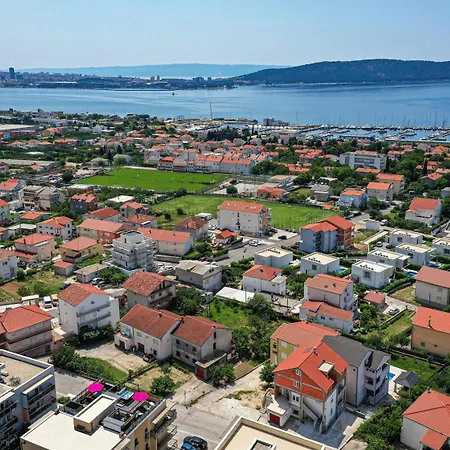 Sky, Luxury With Sea-view And Jacuzzi Kaštela