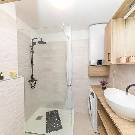 Sky, Luxury With Sea-view And Jacuzzi *