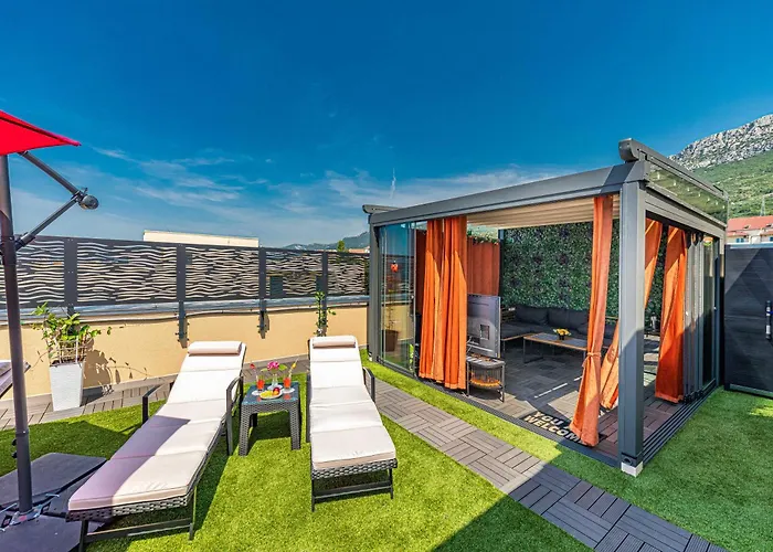Sky, Luxury With Sea-view And Jacuzzi * Каштела