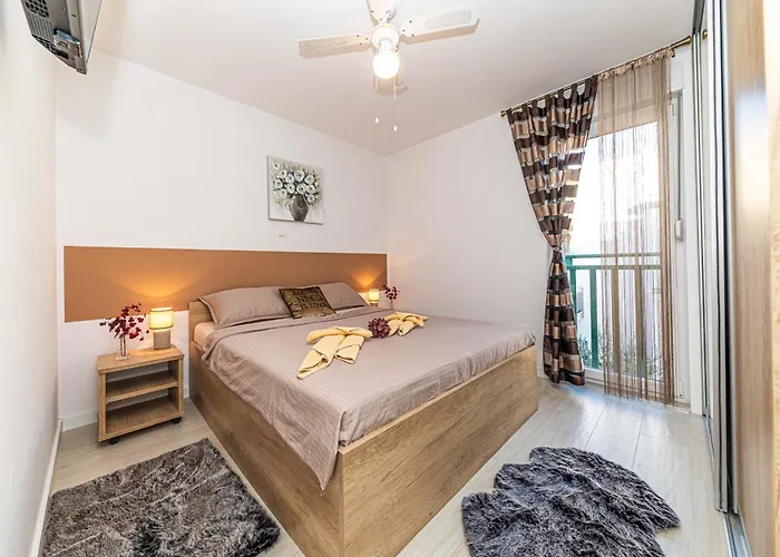 Апартаменты Sky, Luxury With Sea-view And Jacuzzi *