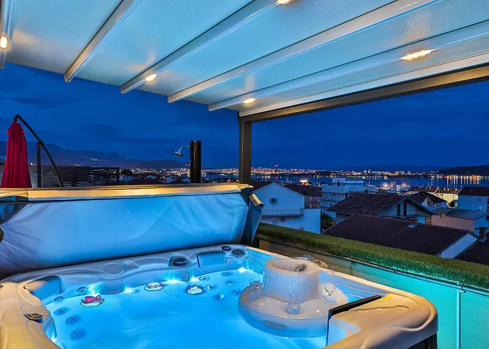 Sky, Luxury With Sea-view And Jacuzzi Апартаменты *