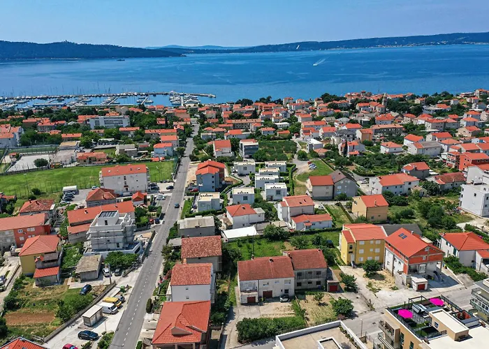 Апартаменты Sky, Luxury With Sea-view And Jacuzzi