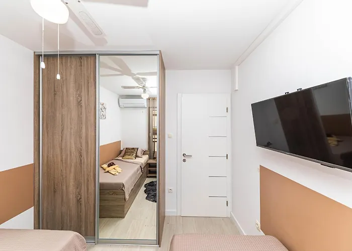 Апартаменты Sky, Luxury With Sea-view And Jacuzzi Каштела